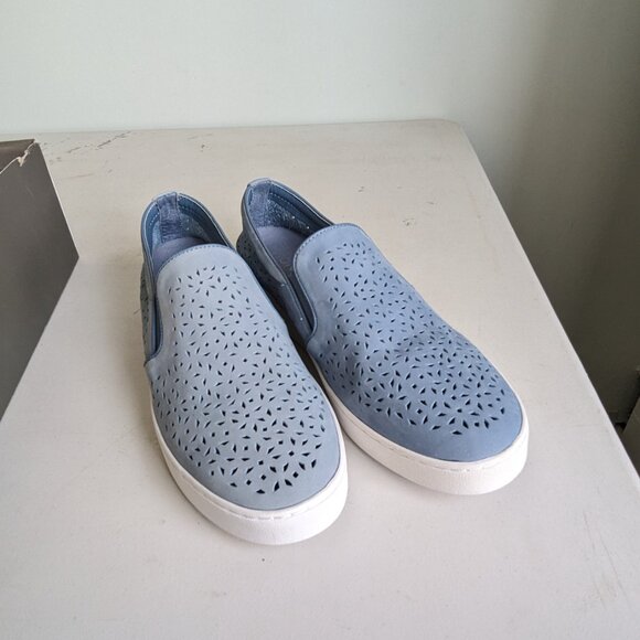 NEW Vionic Splendid MidPerf Slip-On Sneaker - Picture 1 of 4